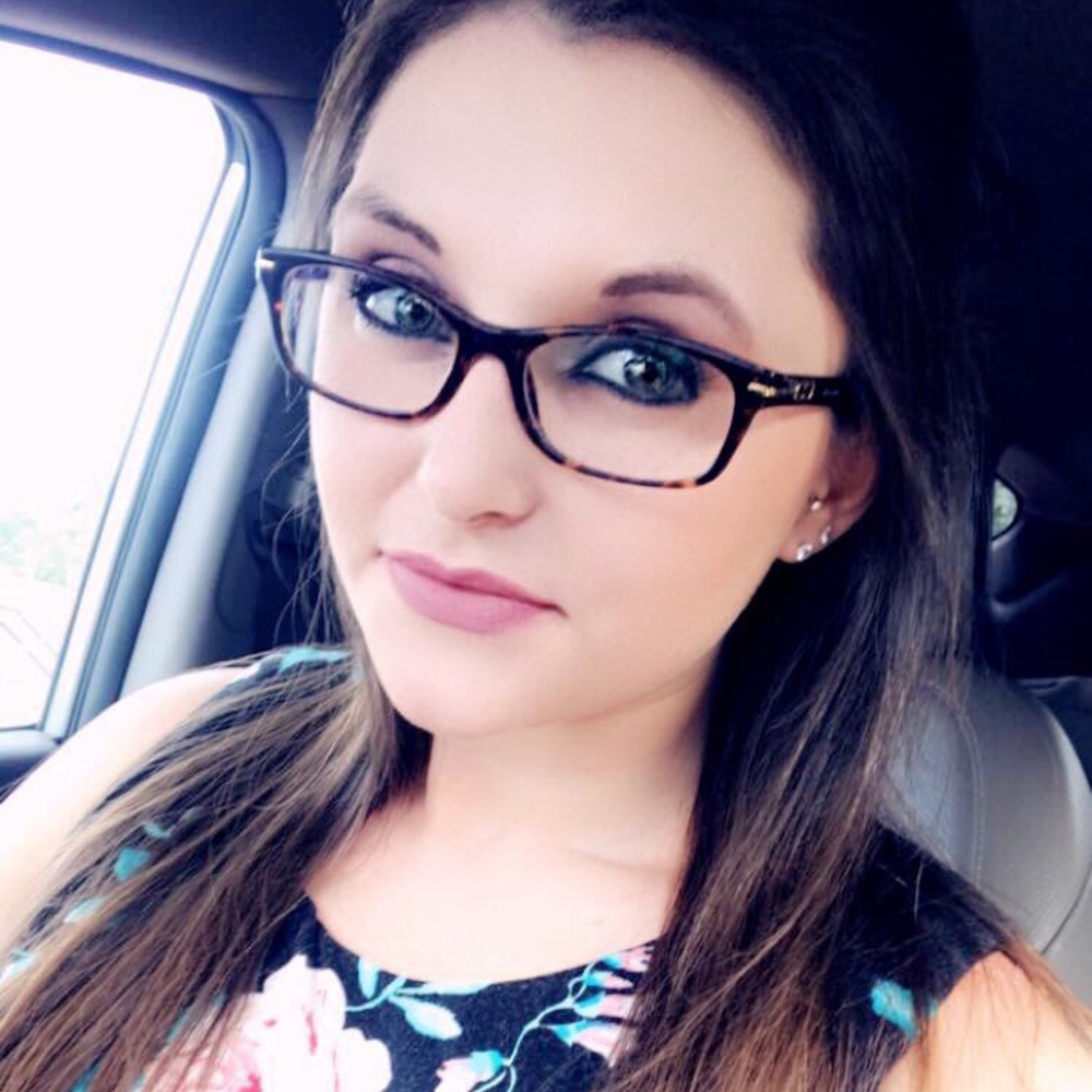 Meet your Posher, Kelsey